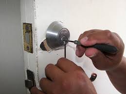 D.Johnson Locksmithing Services - Keys