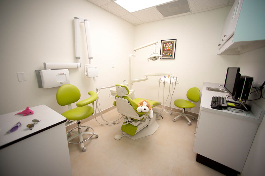 Pasadora Family Dental Centre - Dentists