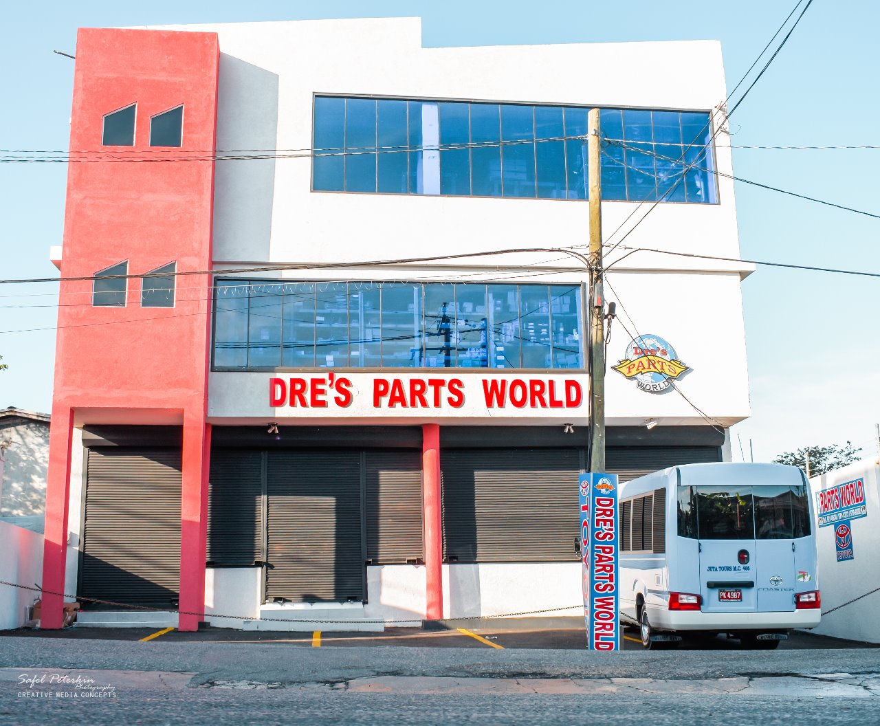 Dre's Parts World - Auto Dealers