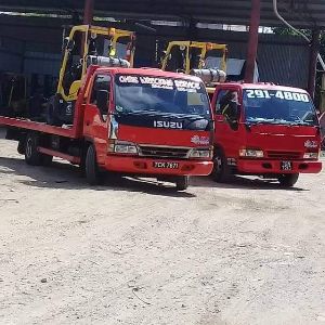 Extreme Towing - WRECKER SERVICE