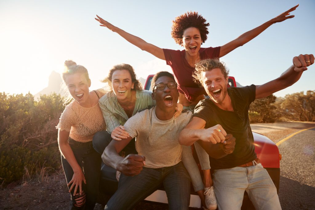 Findyello article on healthy lifestyles group of millennials having fun